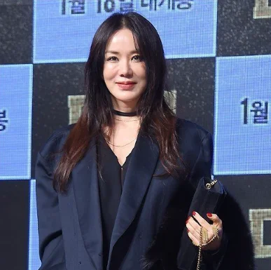 Uhm Jung Hwa